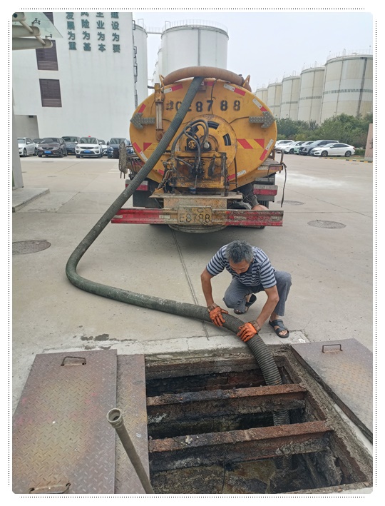 南溪隔油池清掏