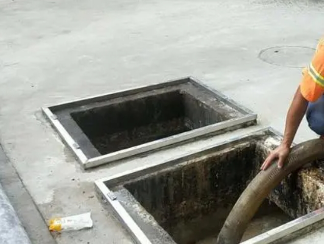 南溪化粪池清理